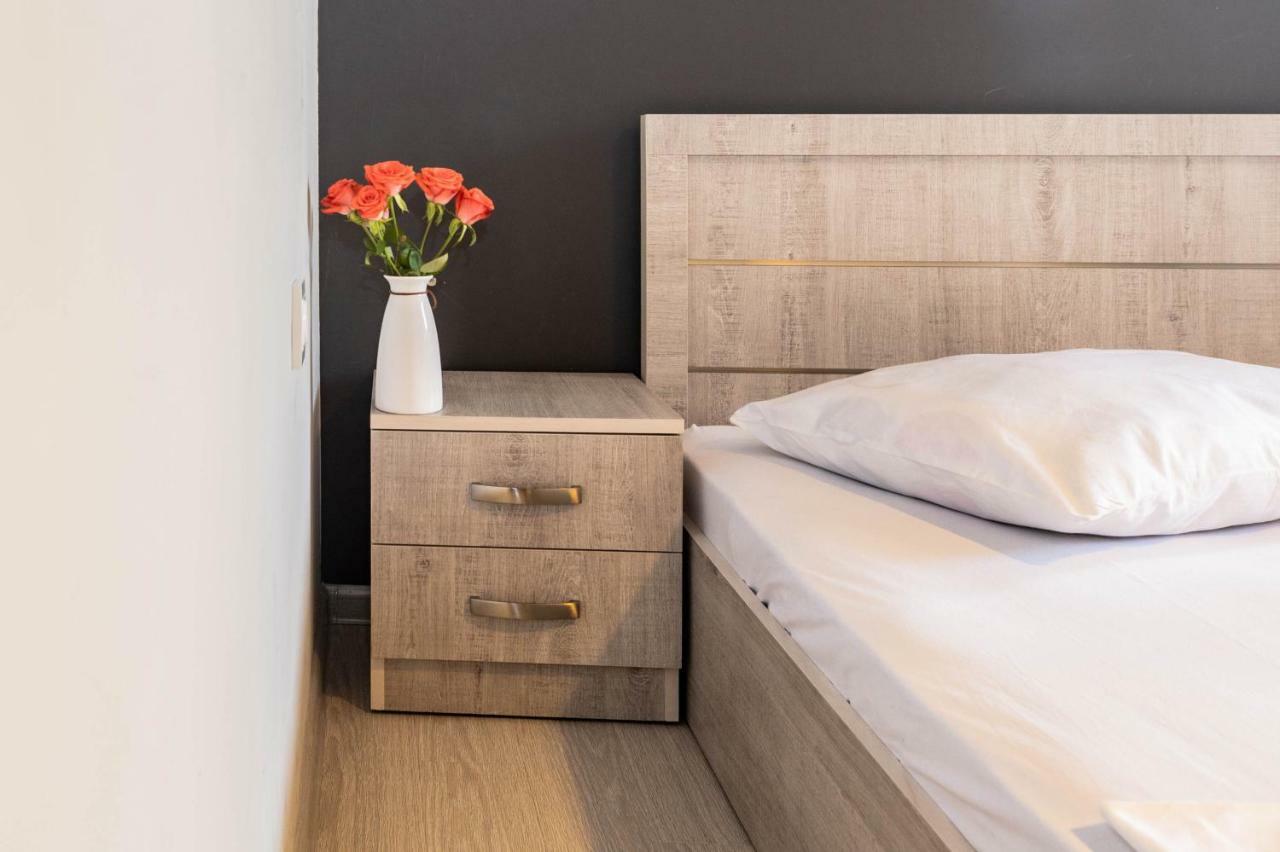 Stay Inn Apartments On Amiryan 15 يريفان المظهر الخارجي الصورة
